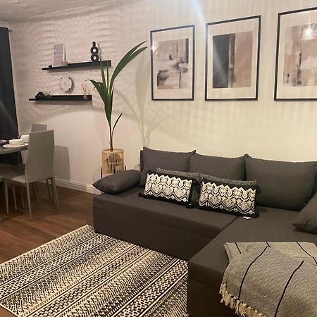 Acacia Villa Dunstable Ngoại thất bức ảnh