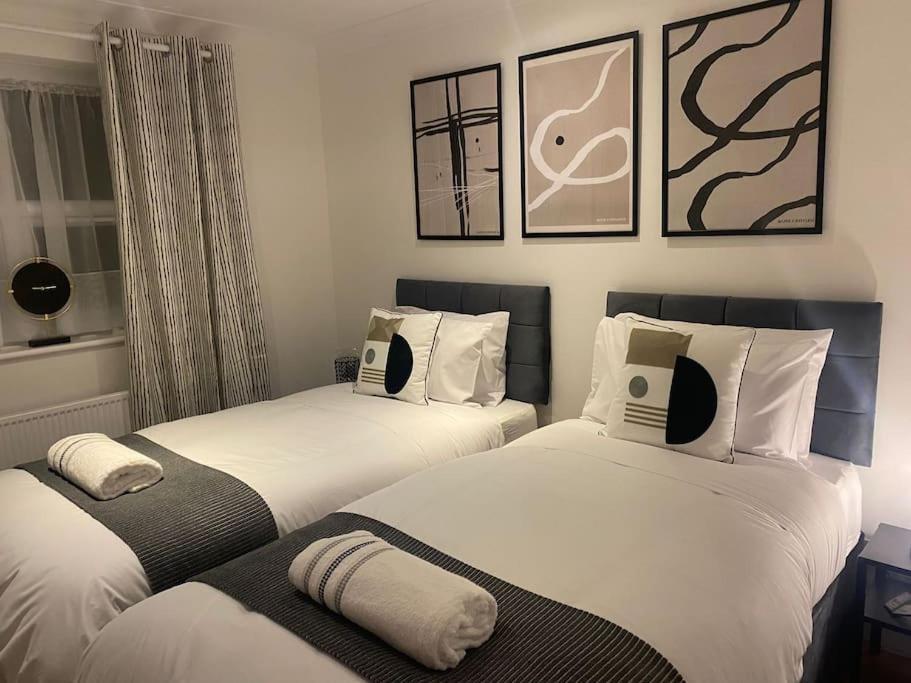 Acacia Villa Dunstable Ngoại thất bức ảnh